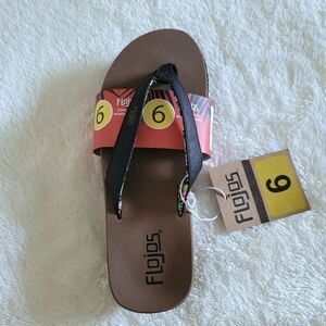 Flojos Women's Flip Flops in Black🖤 Size 6 - NWT